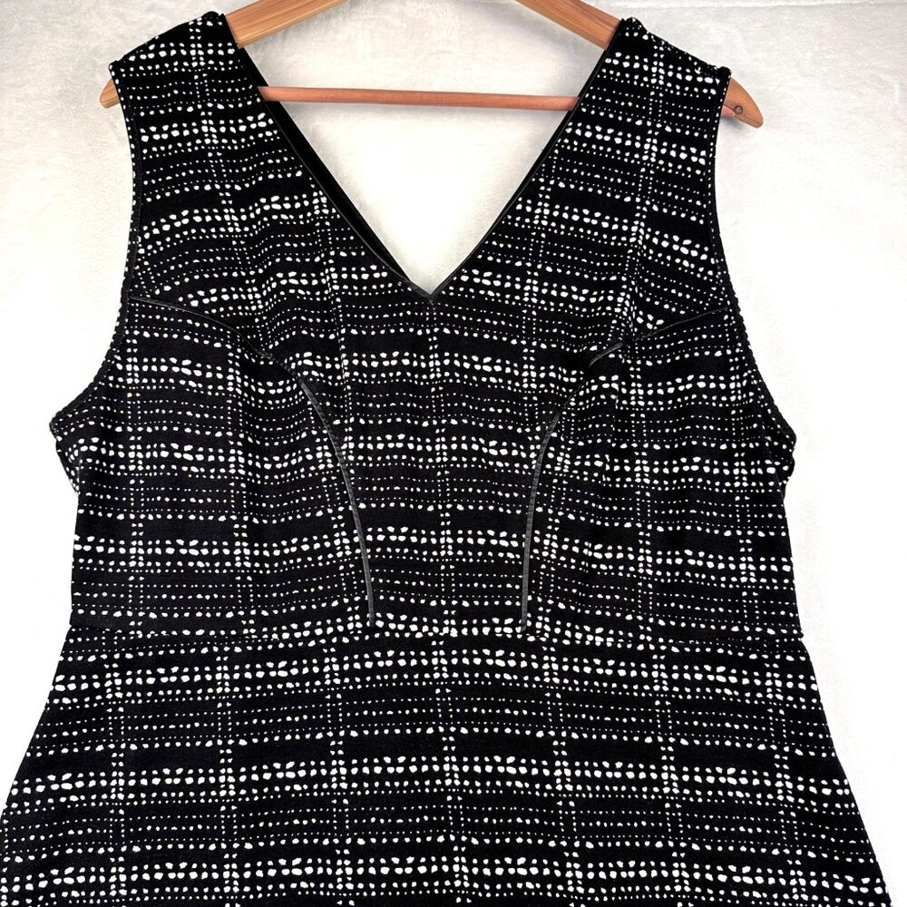 TART Sleeveless Black & White Dot Sheath Dress Sz 1X V‑Neck Polished OfficeWear - Picture 7 of 14